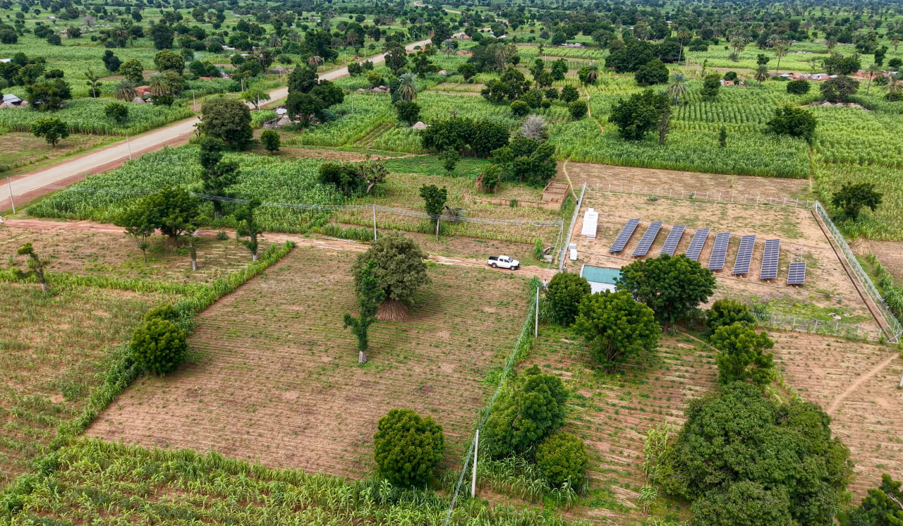 Minigrid Deployment 08, solar mini grid with smart metering