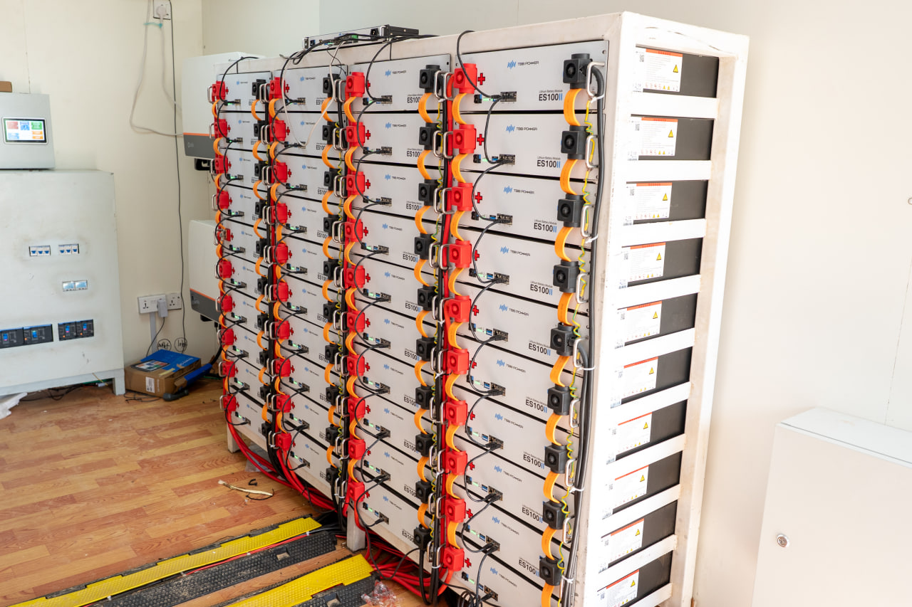 Minigrid Deployment 12, solar mini grid with smart metering